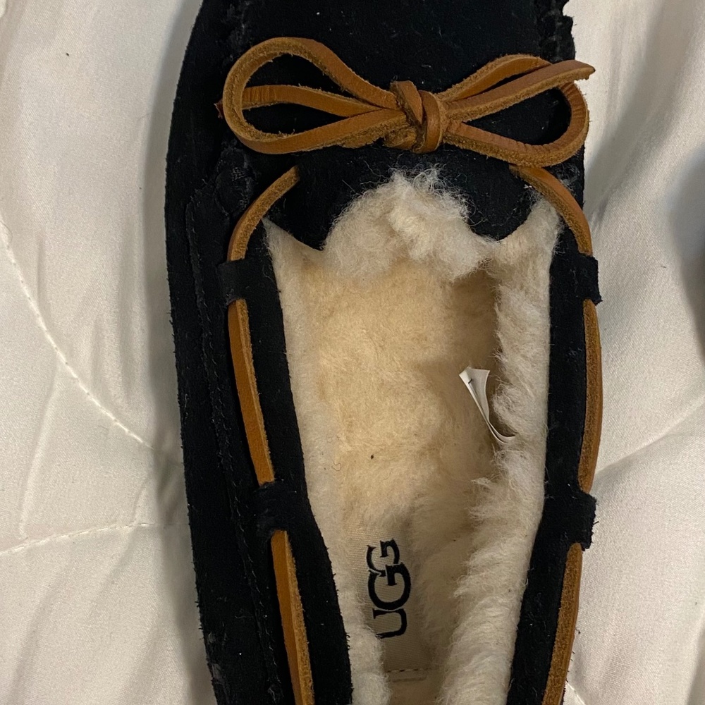 Brand new without tags Ugg black Ugg slippers